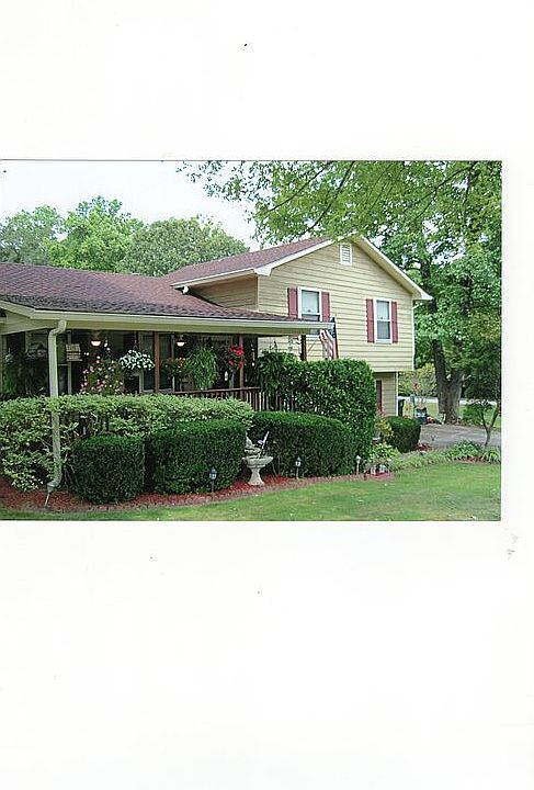 2nd image of 3780 Somerset Dr SW