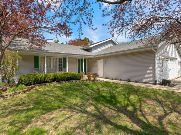 6662 Thomas Pkwy, Rockford, IL 61114