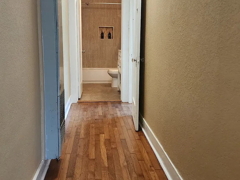 801 W Hollywood Ave — Photo 10