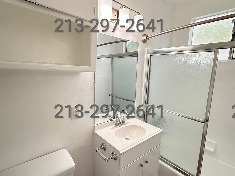 628 N Harvard Blvd #2 — Photo 10