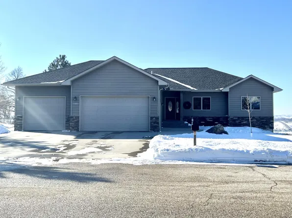 1205 Hilgers Dr, Pierre, SD 57501