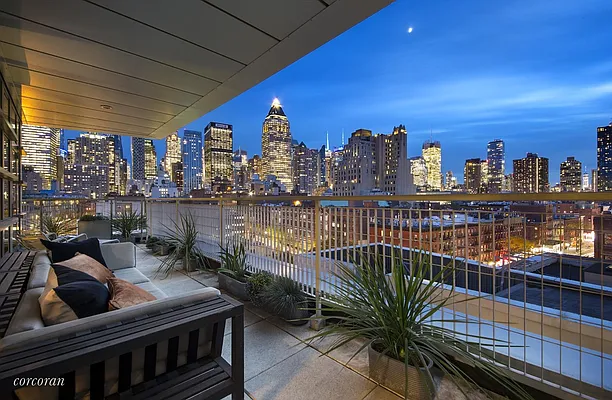 Sold by Corcoran | media 7