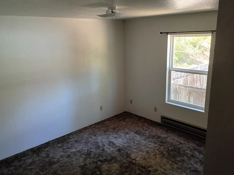 18022 Redwood Hwy #18024 — Photo 10