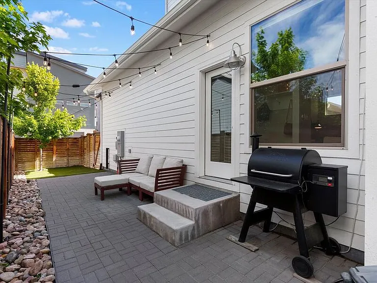 9977 61st Ave — Photo 23