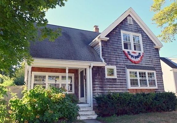 2nd image of 20 Centennial St
