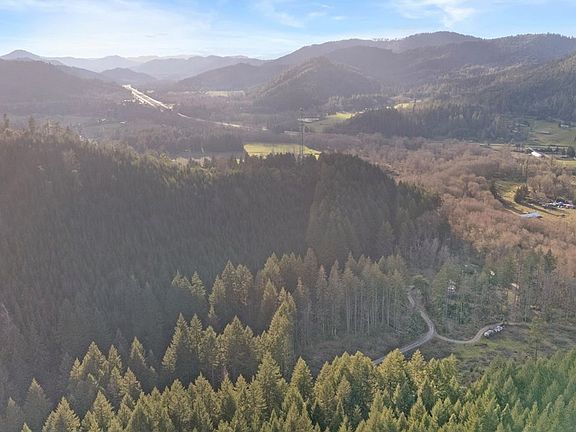 3rd image of 1860 Eakin Rd