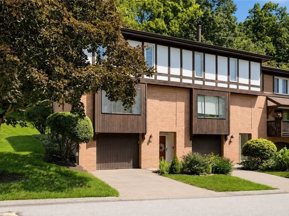 221 Thornberry Dr, McKnight, PA 15237