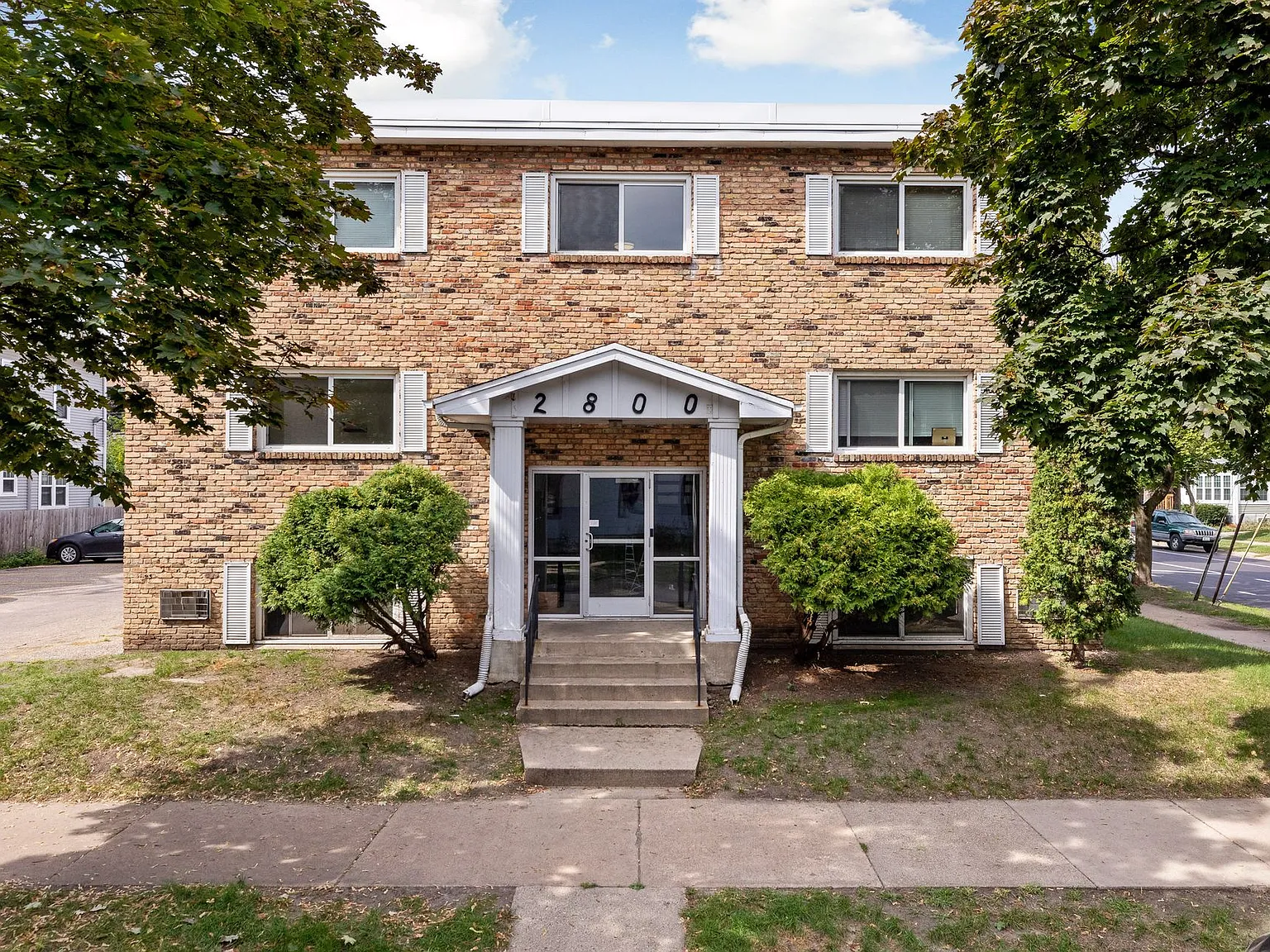 2800 Colfax — Photo 4