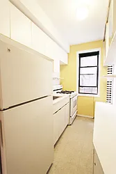 Rented by Urban Real Estate Property Group Inc