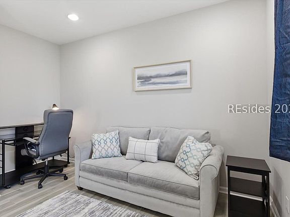 4th image of 1679 Shoreside Dr