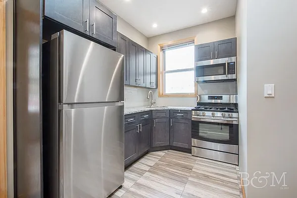 Rented by Brick&Mortar | media 12