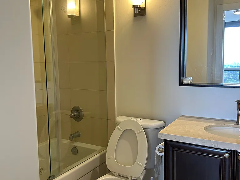 100 Harrison Garden Blvd #GPH23 — Photo 10