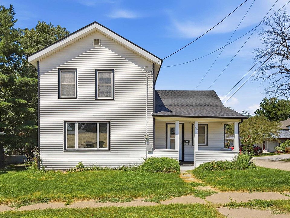1st image of 210 W Lewis St