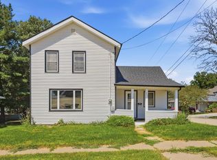 210 W Lewis St, Platteville, WI 53818