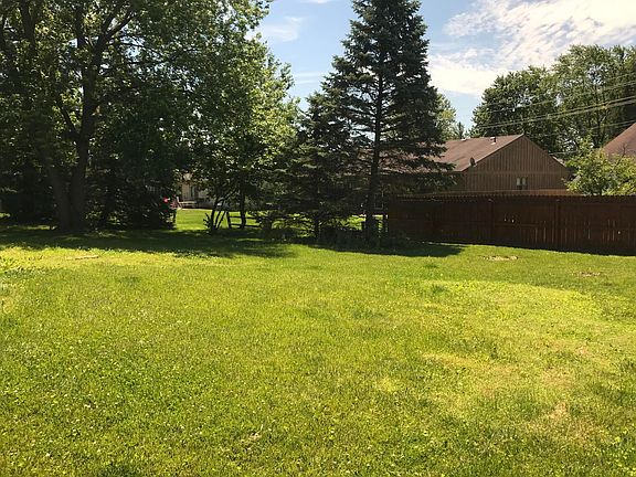2nd image of 8656 Wilmette Ct