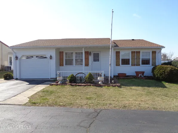 50 Falmouth, Whiting, NJ 08759