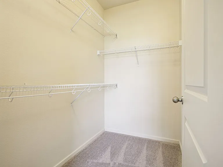 Copper Peak Apartments — Photo 12
