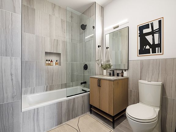 4th image of 67 Wall St APT 25D