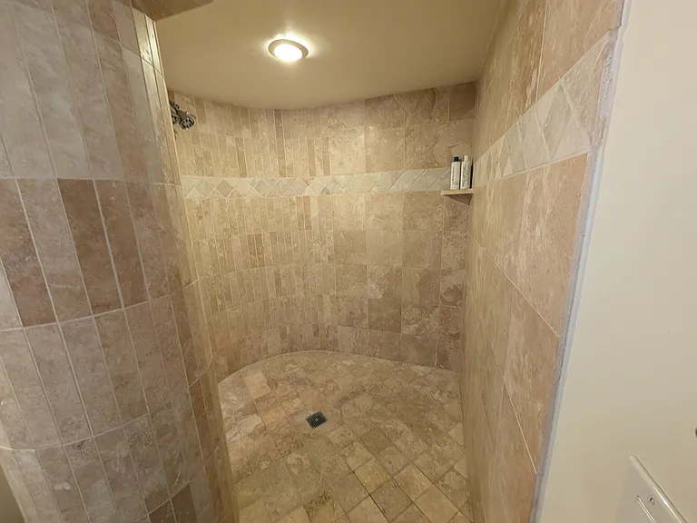311 W 5th St #606 — Photo 30