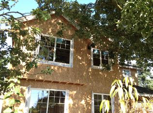 9025 35th Ave NE, Seattle, WA 98115