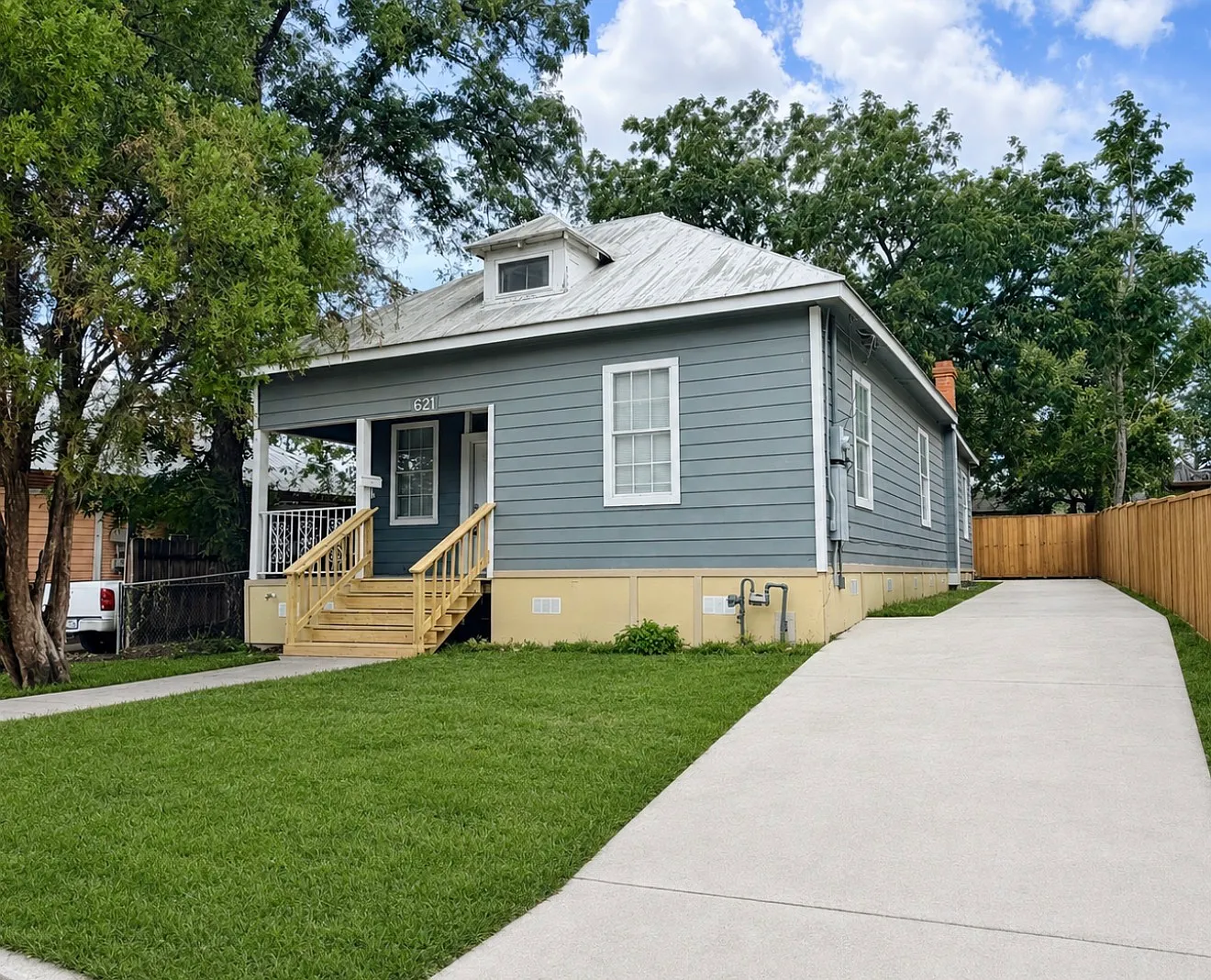 3 bed, 1100 sqft, $1,625 — Photo 1
