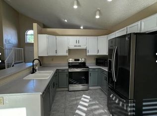 15002 S 27th Way, Phoenix, AZ 85048