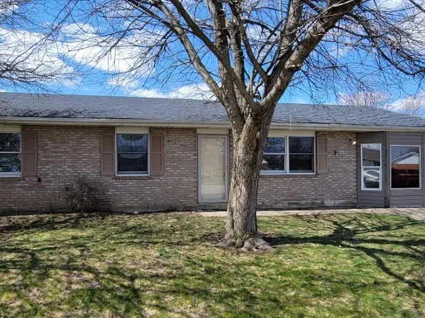 325 Dorothy Ln, New Lebanon, OH 45345