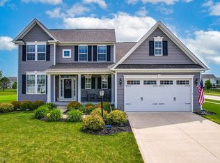 9277 Winfield Ln, North Ridgeville, OH