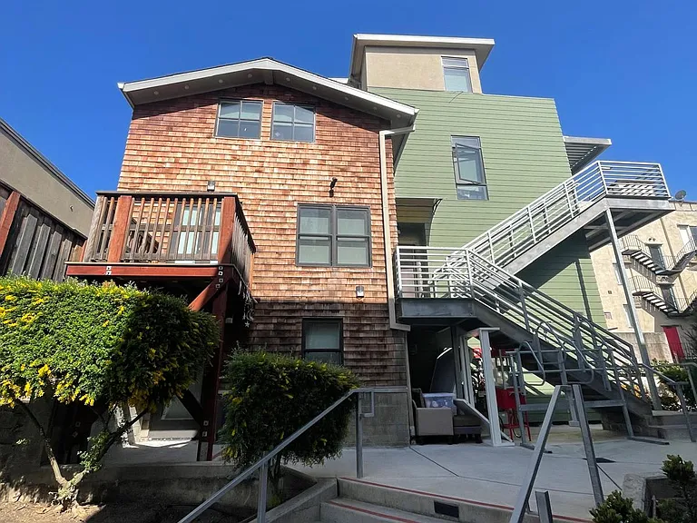 2811-2815 Channing Way #B — Photo 1