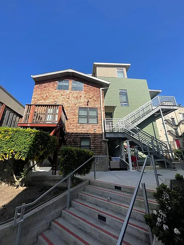 2811-2815 Channing Way #B Photo 1