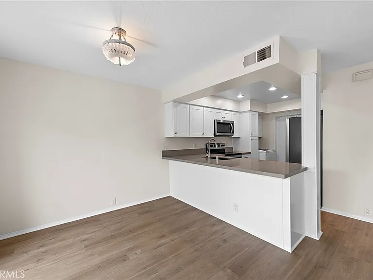 218 Avenida Adobe — Photo 6