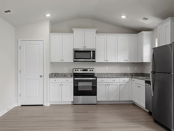 Fully loaded kitchen