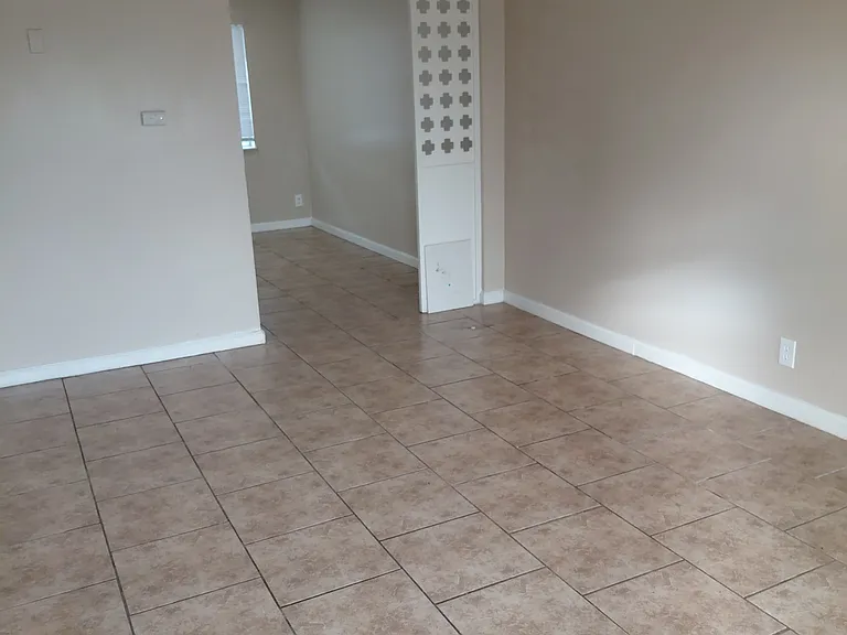 720 Terrace Way #19 — Photo 3