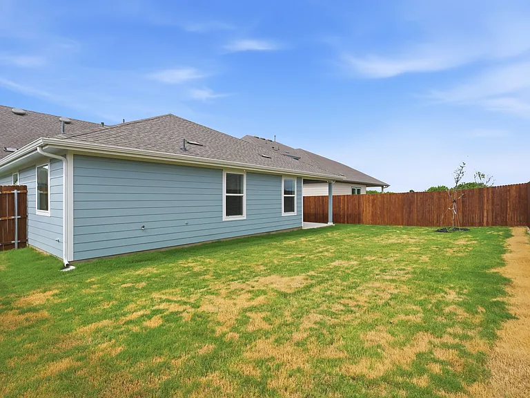 718 Orchid Way — Photo 18