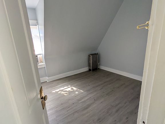 5th image of 2227 Kemper Ln APT 6