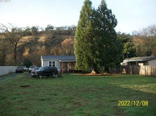 710 Tipton Rd, Roseburg, OR 97471