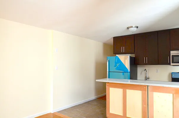 Rented by CITY SKYLINE REALTY INC | media 10