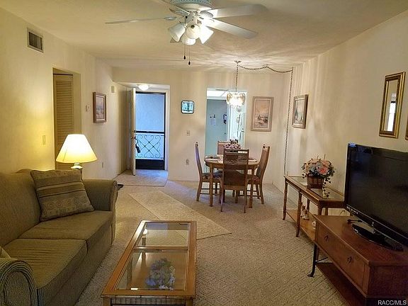 4th image of 219 E Hartford St APT 3A