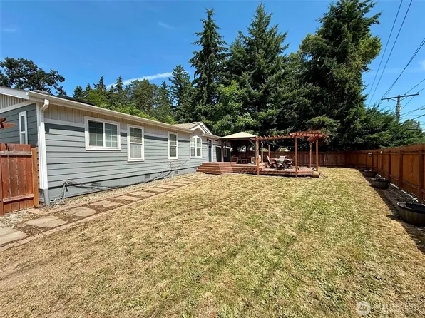 13217 9th Avenue Ct E, Tacoma, WA 98445