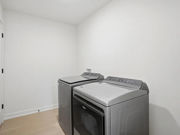 2305 N Traveller Dr — Photo 33