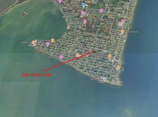 562 10th St LOT 45, Dickinson, TX 77539