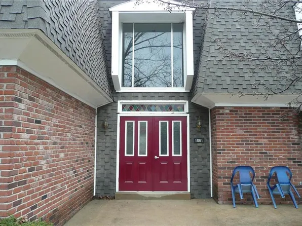 1061 Lafayette Ct APT B, Collinsville, IL 62234