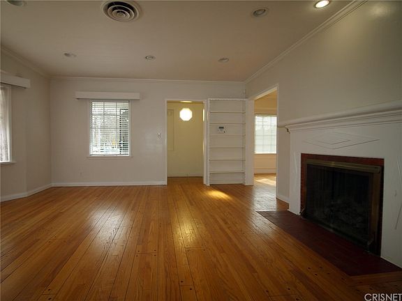 5th image of 6301 Farmdale Ave