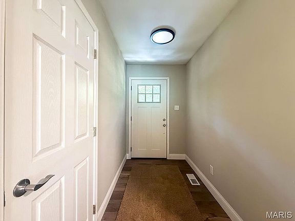 2nd image of 9748 Lee Dr