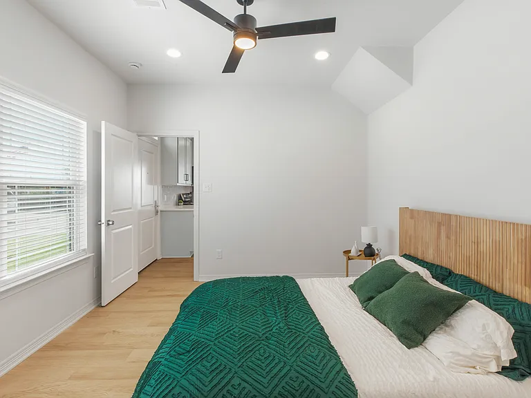 Turner Residence — Photo 12