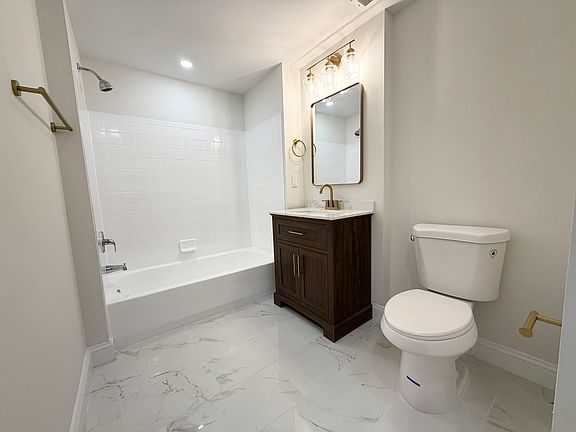 5th image of 101 W Read St APT 107