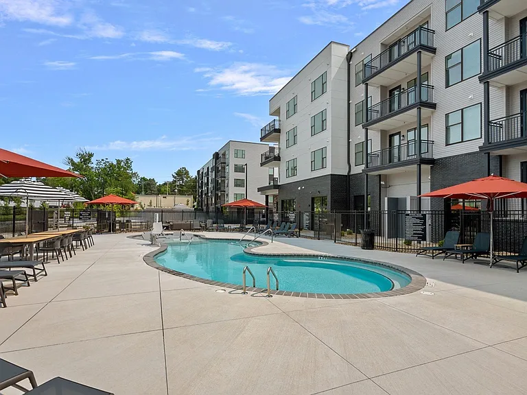 Spring Street Apartments — Photo 2