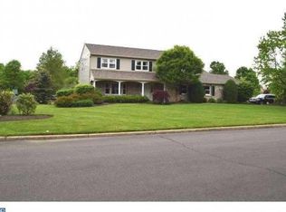 113 Meadow View Dr, Newtown, PA