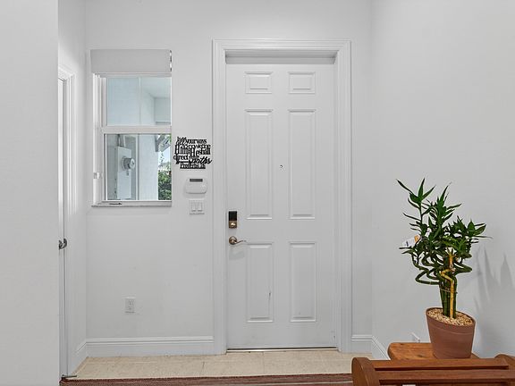 5th image of 1823 Sandpiper Pointe Place