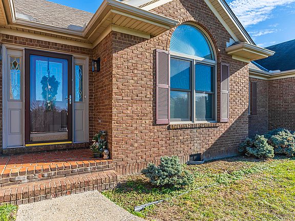 2nd image of 912 Turnberry Dr